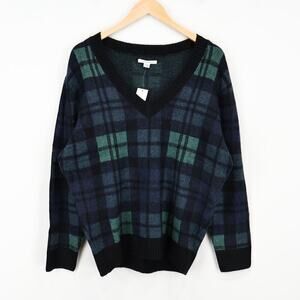 American Eagle Plaid V Neck Preppy Old Money Sweater Green Navy Size Small NWT